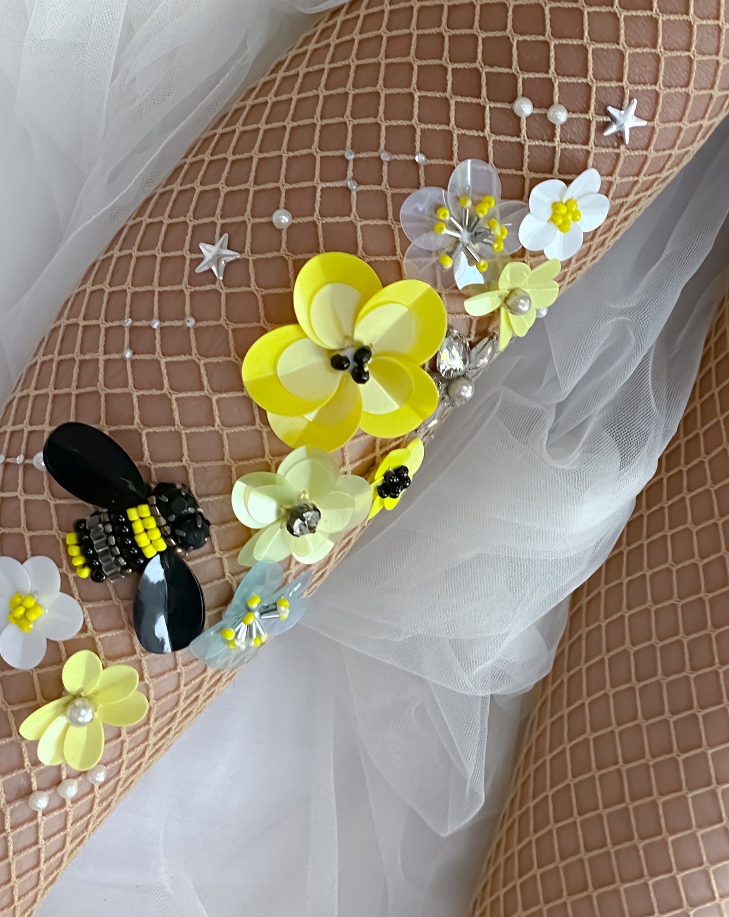 The Queen Bee - Junior