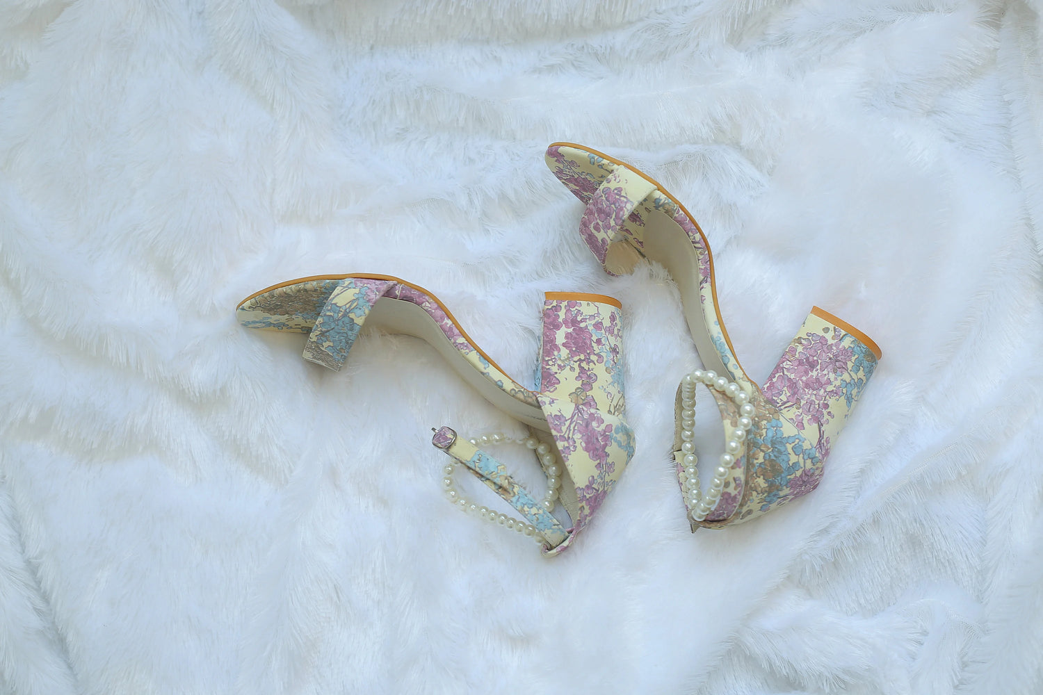 Margarita Flower And Pearl Heels