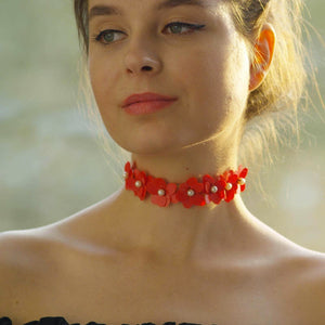 Scarlet Choker