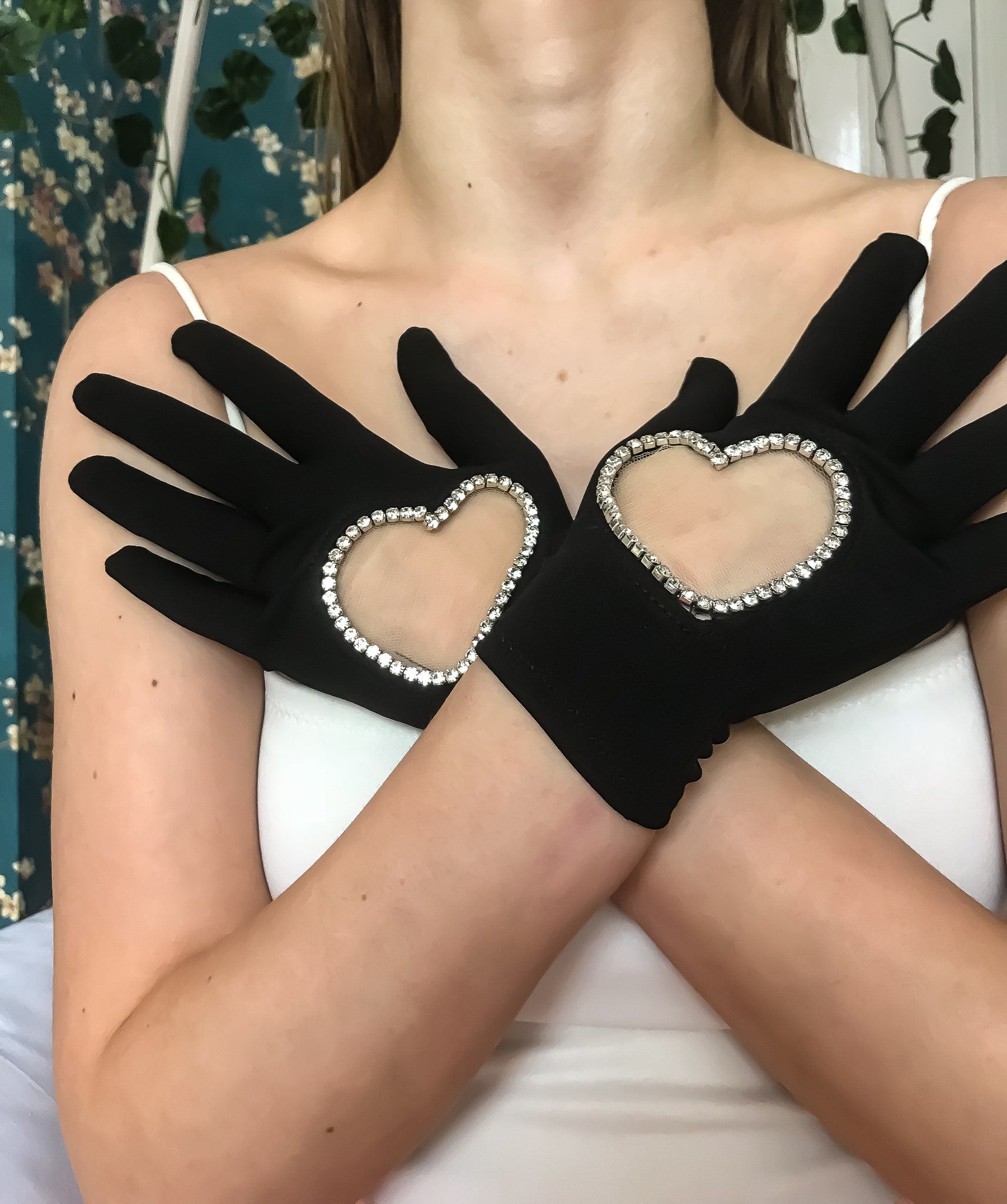 Ace of Hearts Gloves