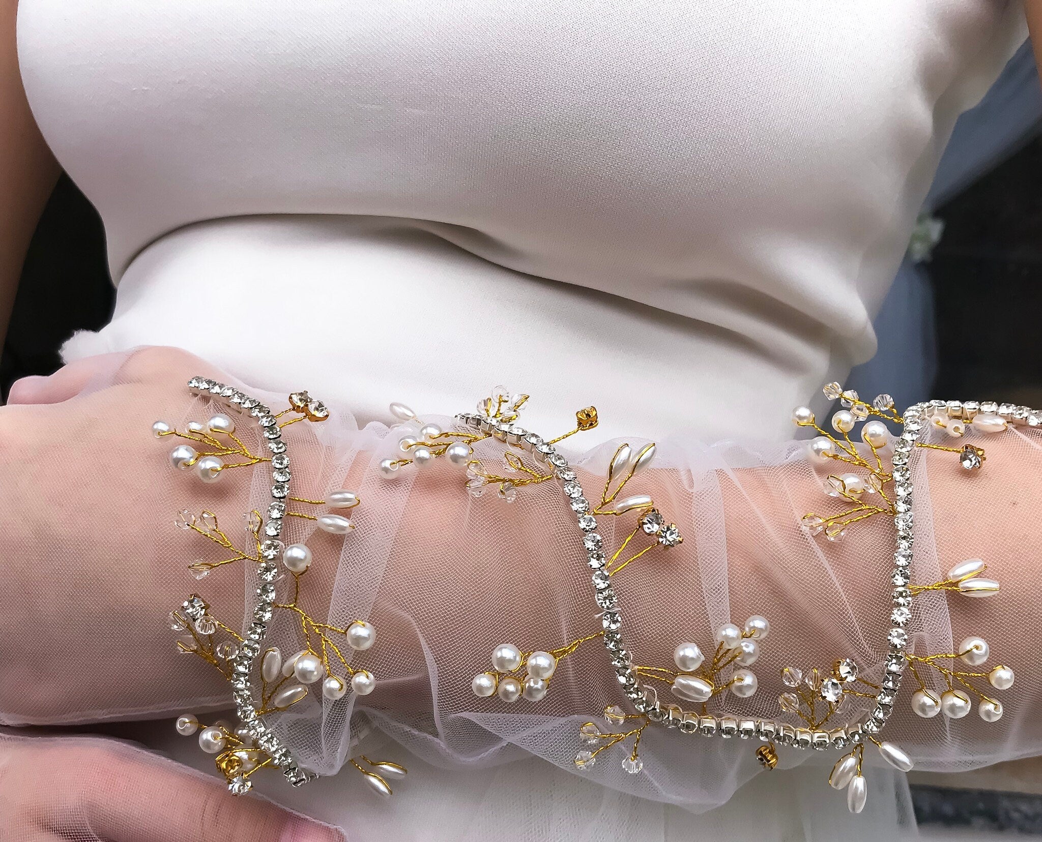Crystal Gardenia Gloves