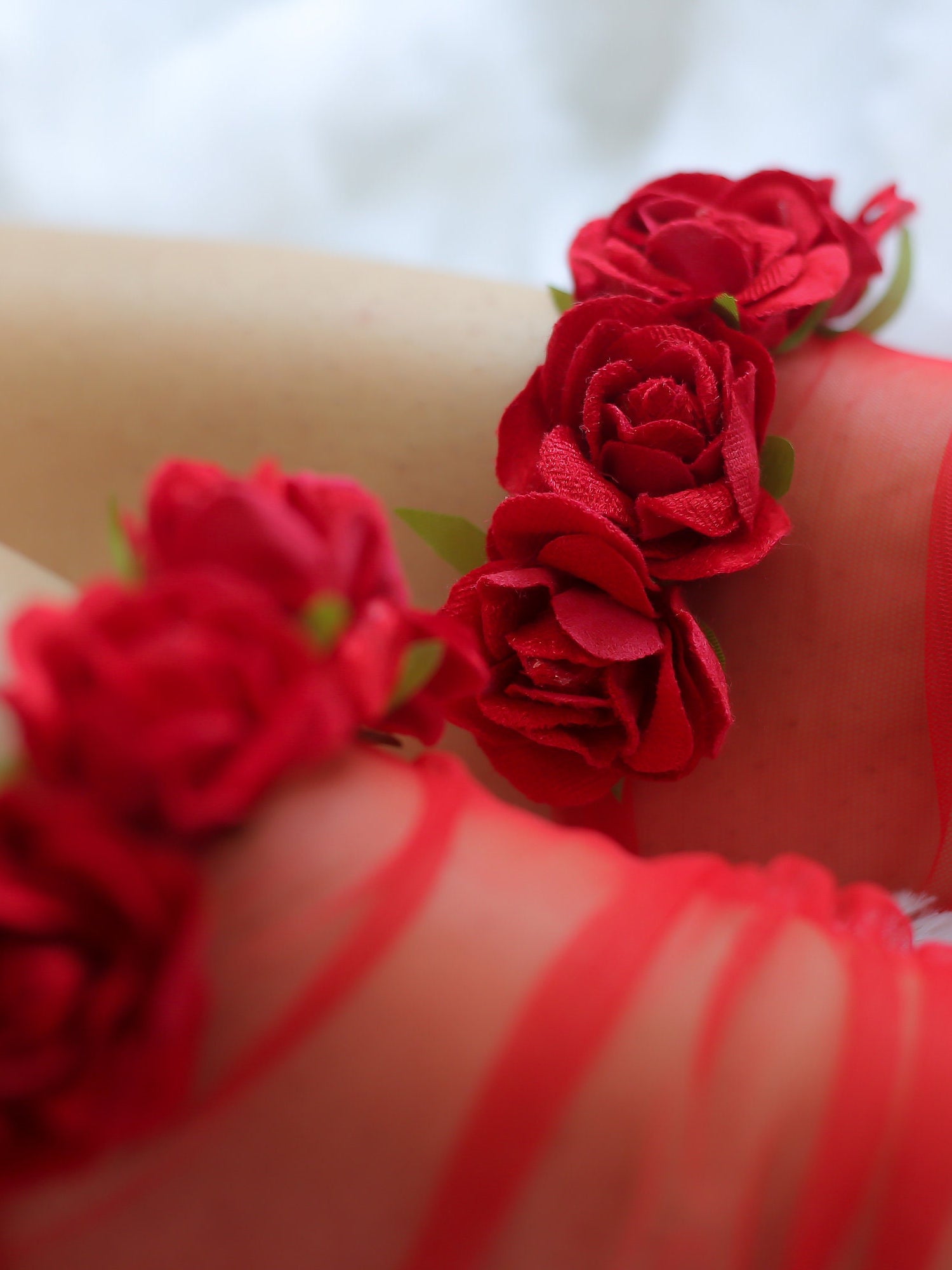 Lush Roses - Scarlet