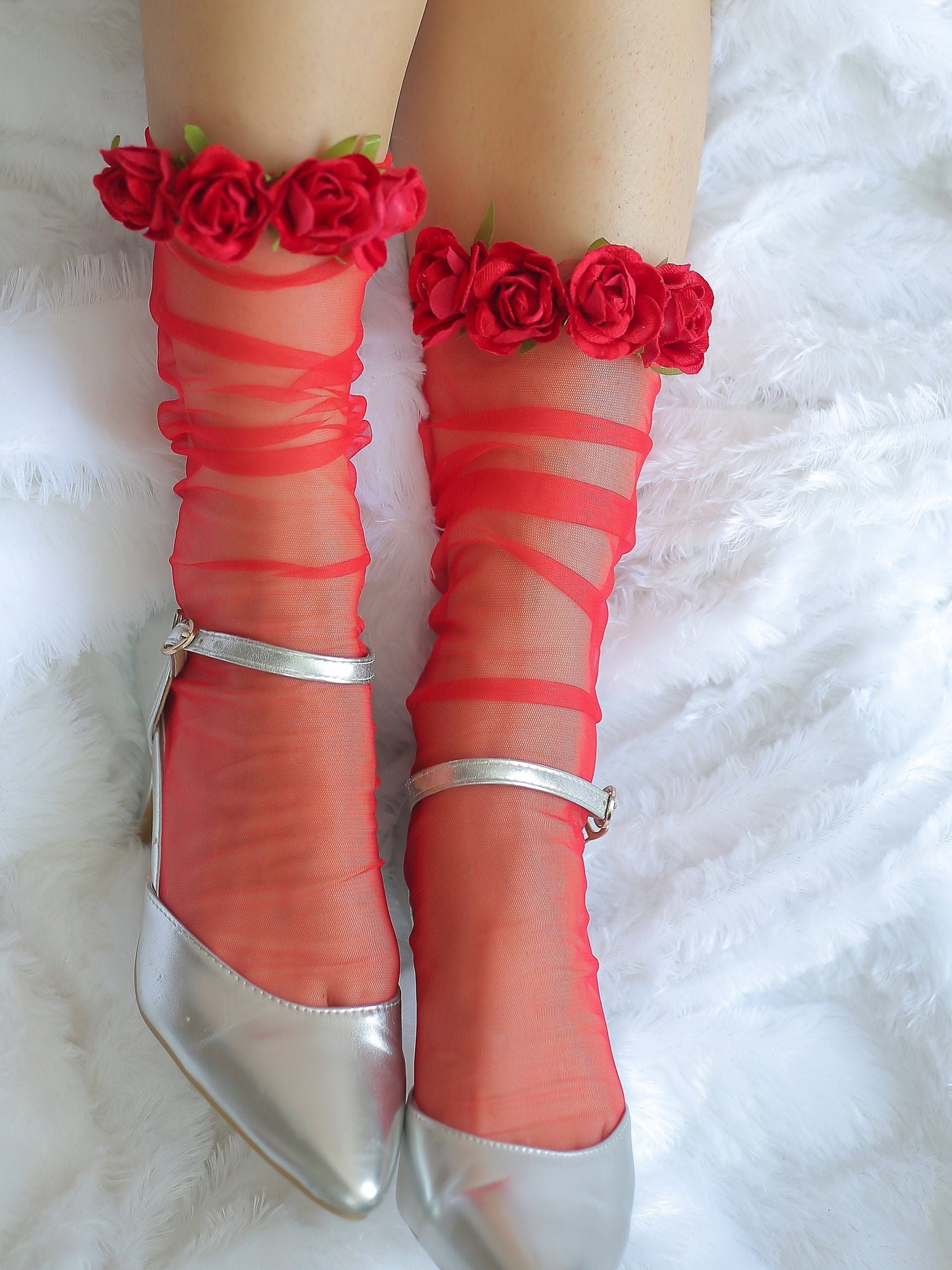 Lush Roses - Scarlet