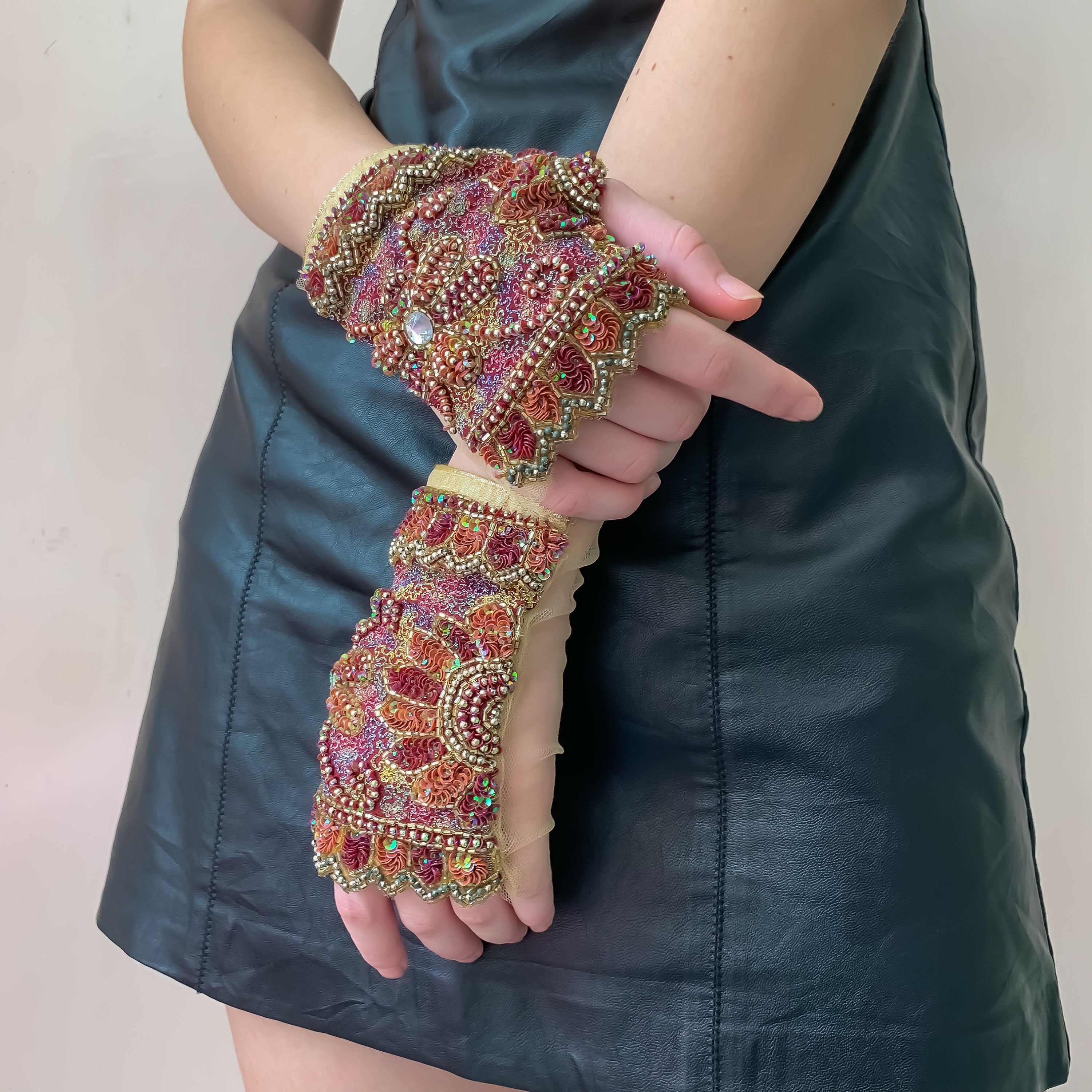 Meraki Tribal Gloves