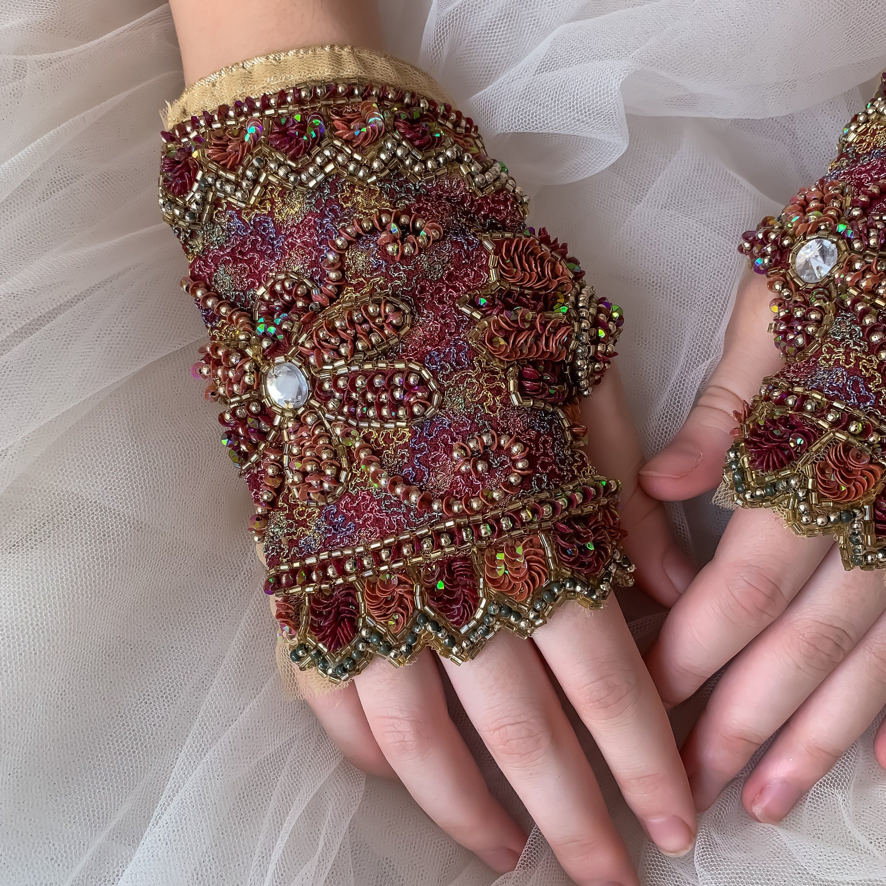 Meraki Tribal Gloves