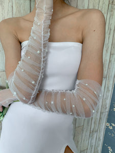 Evelyn Sparkly Tulle Gloves