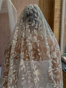 The British Rose Bridal Veil