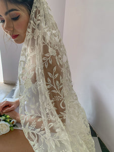 The British Rose Bridal Veil