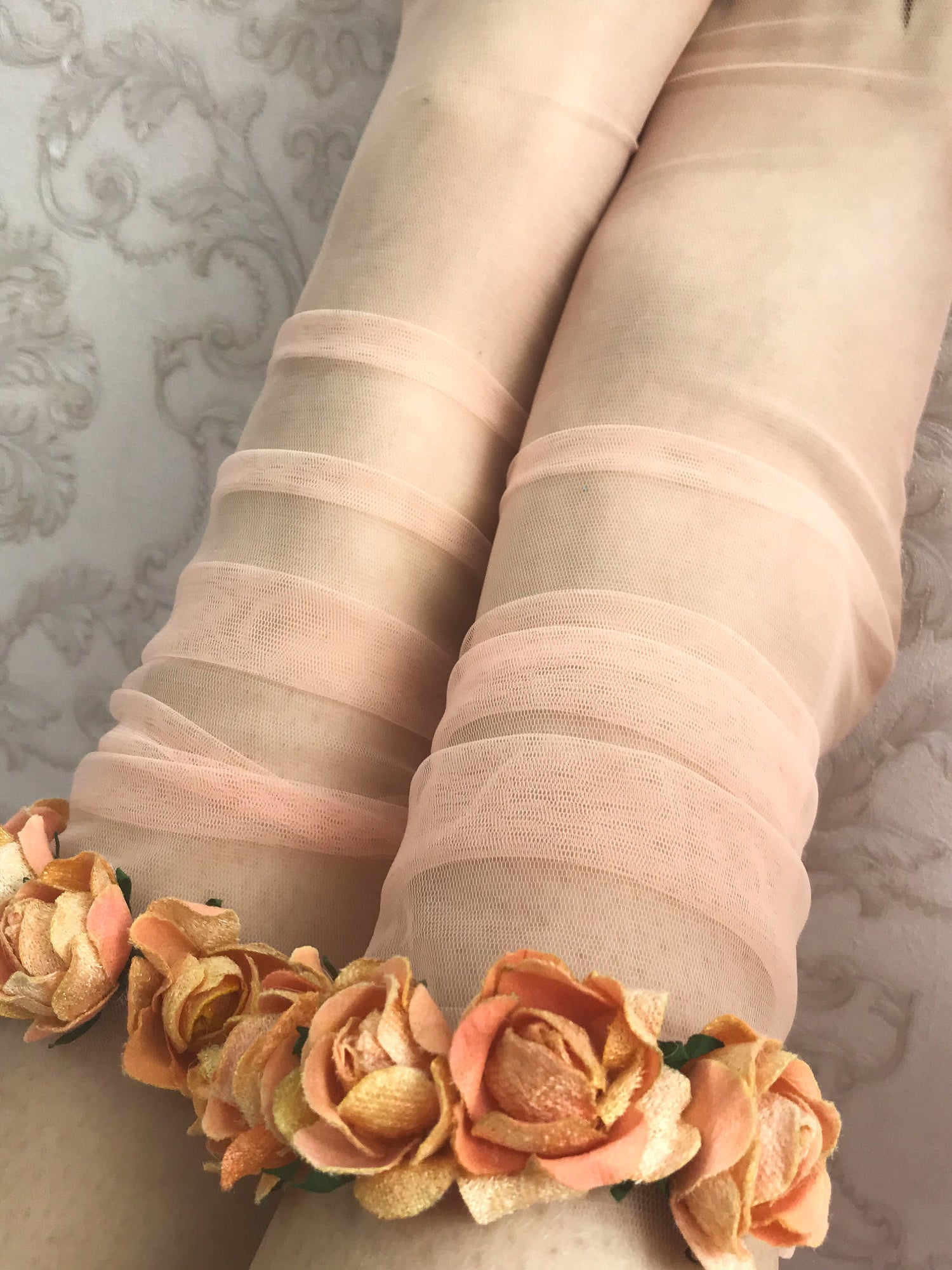 Lush Roses - Scarlet