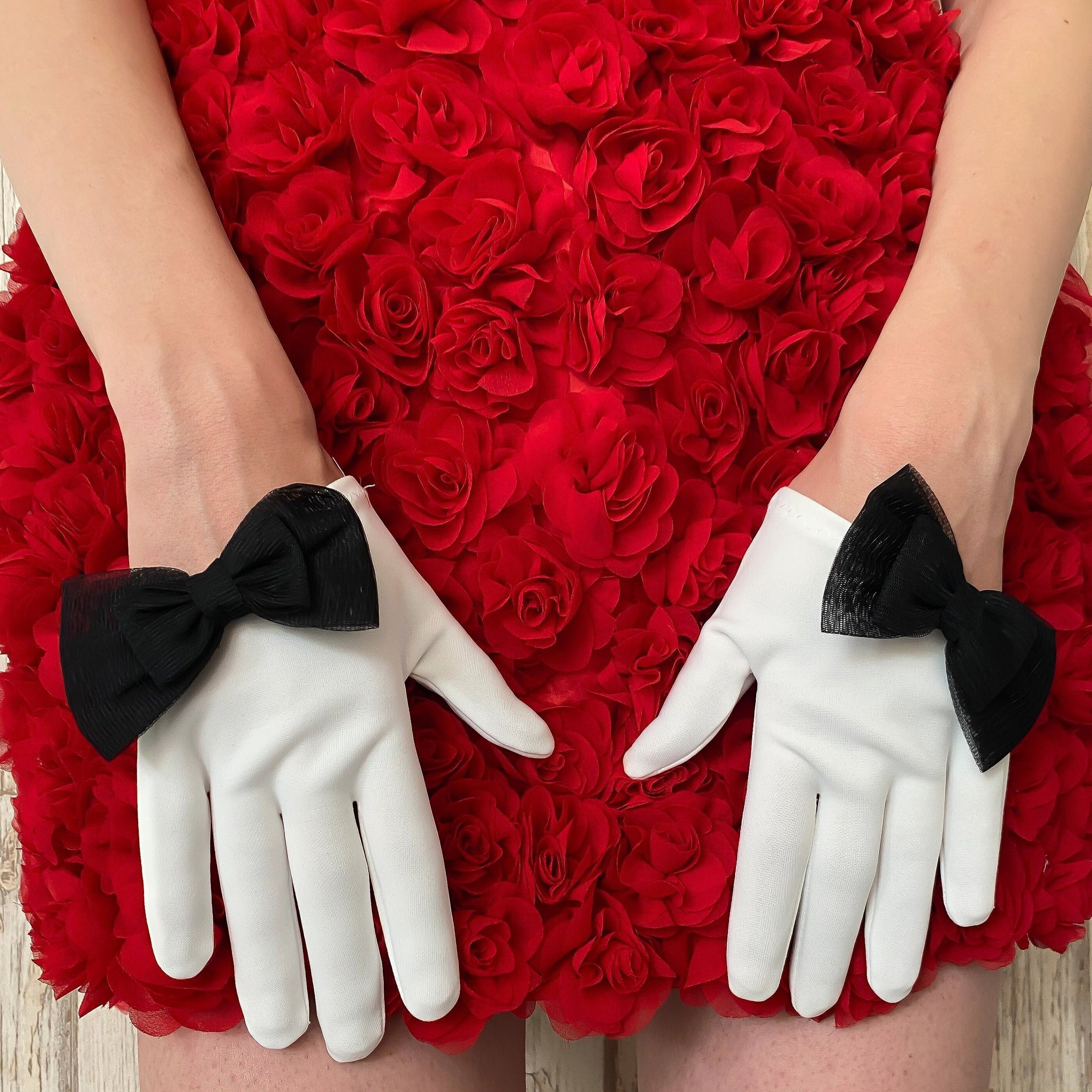 Bella Bow Gloves