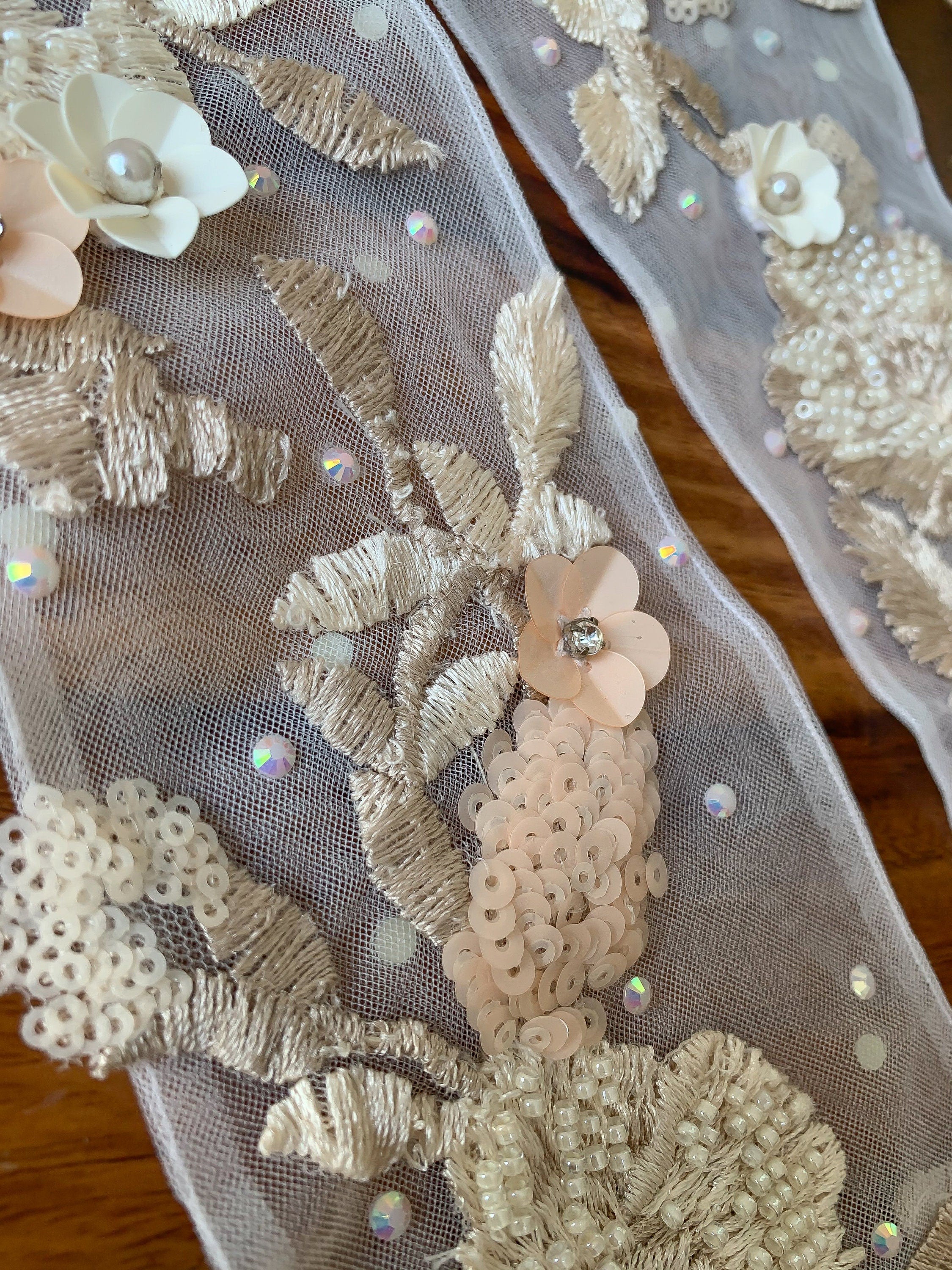 Sierra Tulle Gloves