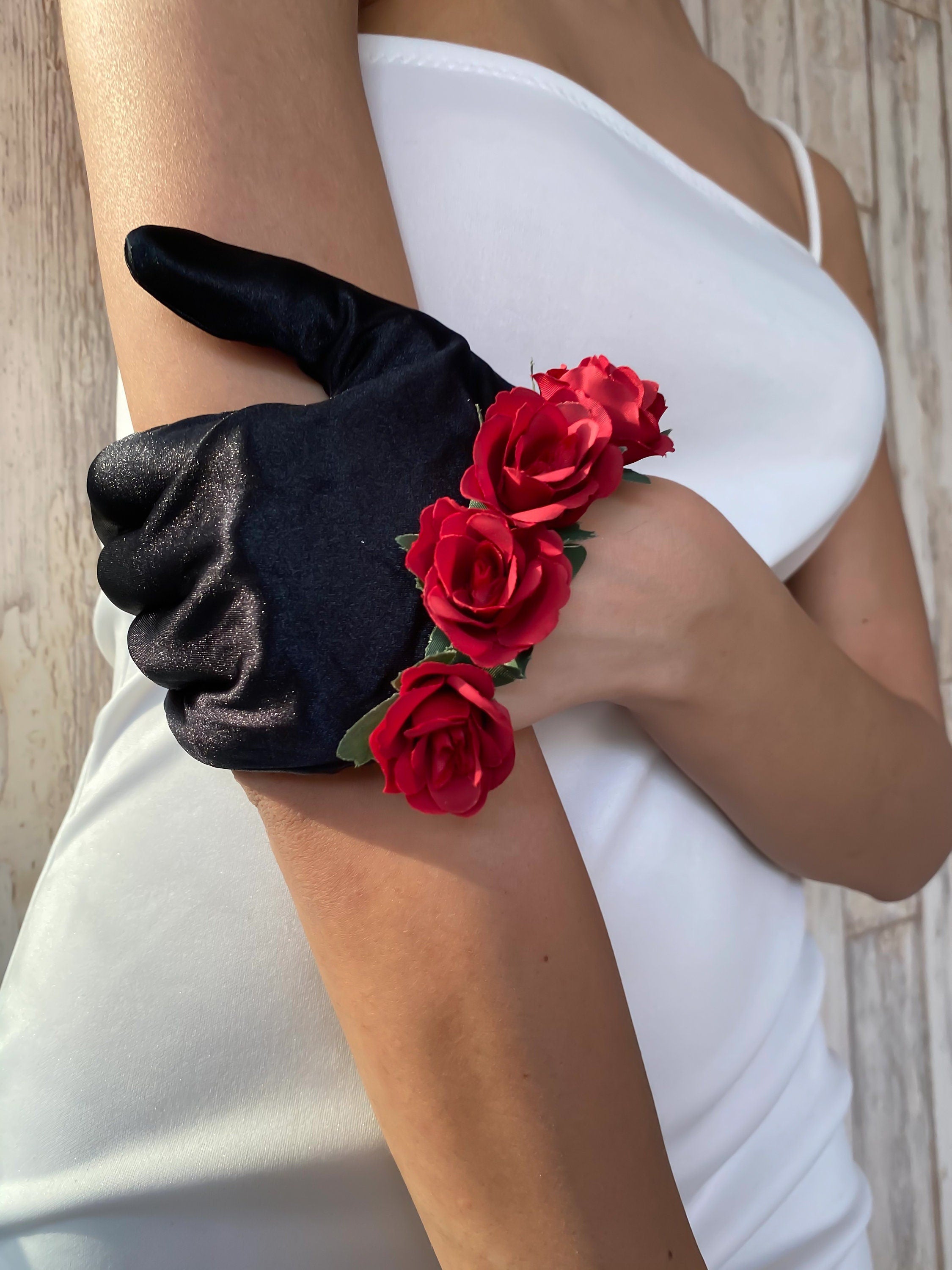 Silk and Roses Bracelet Gloves