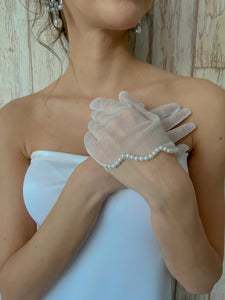Epiphany Pearly Gloves