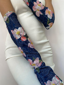 Water Lilly Gloves