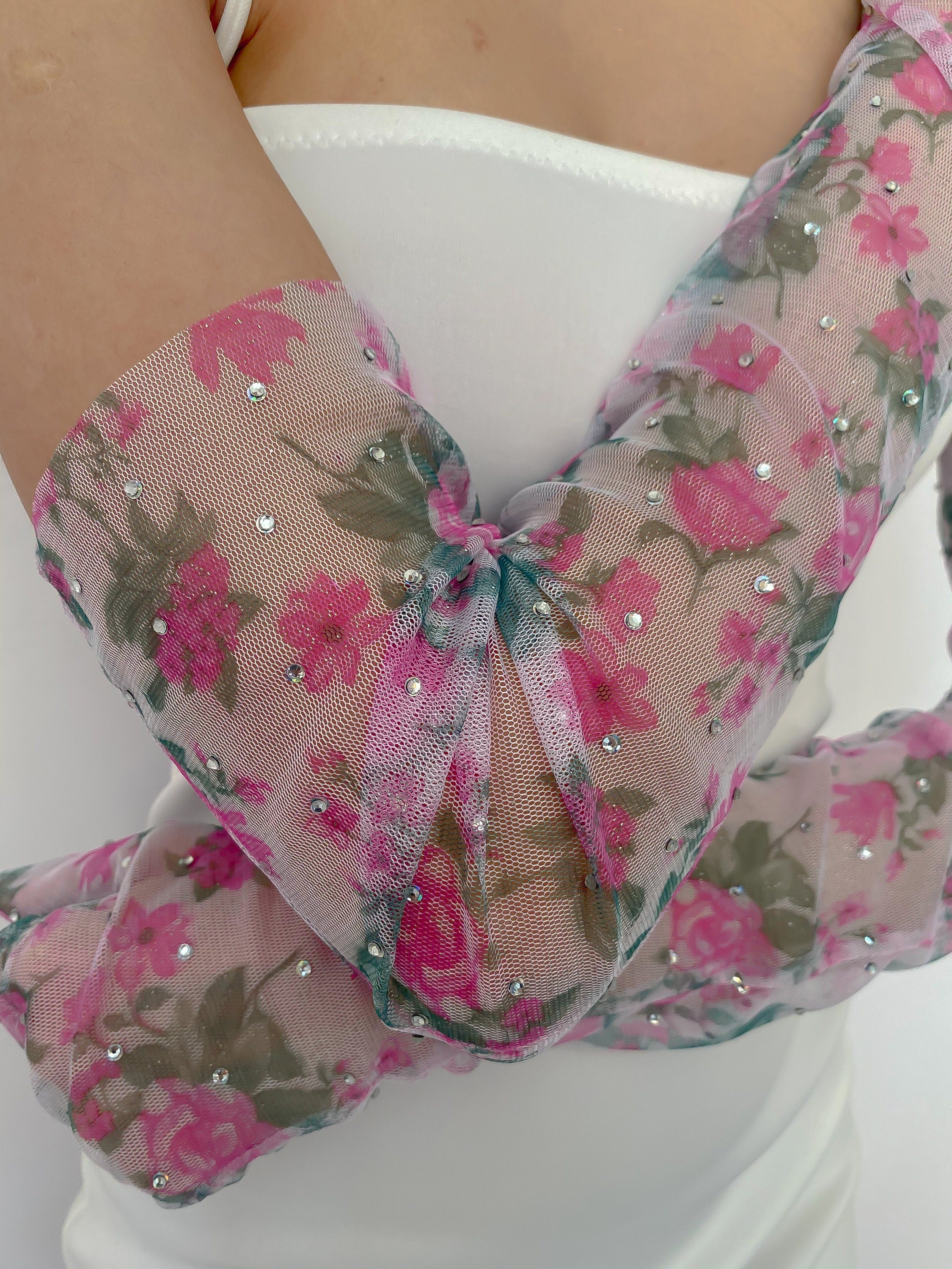 Flower Bed Tulle Gloves