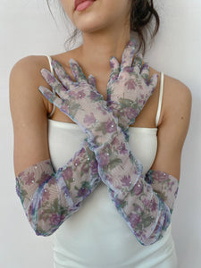 Flower Bed Tulle Gloves