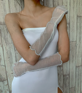 Epiphany Pearly Gloves