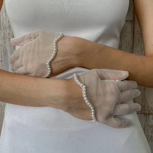Epiphany Pearly Gloves